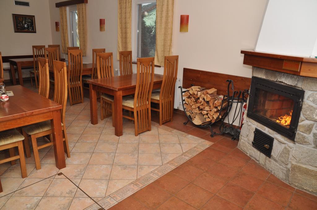 Pension & Restaurant Silma With Wellness 招待所 Rychvald